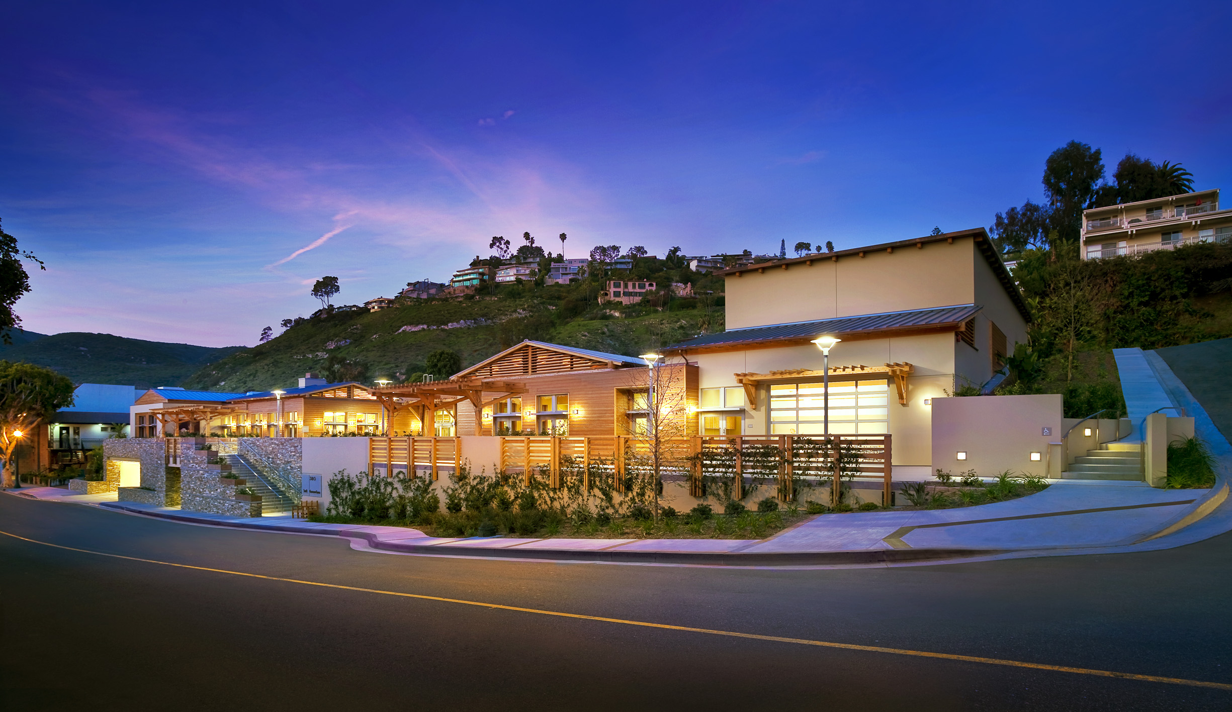 LAGUNA BEACH SENIOR CENTER